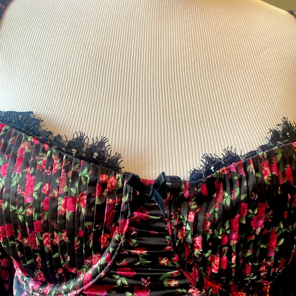 For Love & Lemons mini dress! 🌸 - Picture 2 of 10